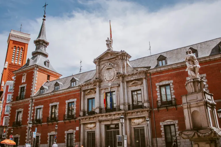 Történelmi városi látkép Madridban